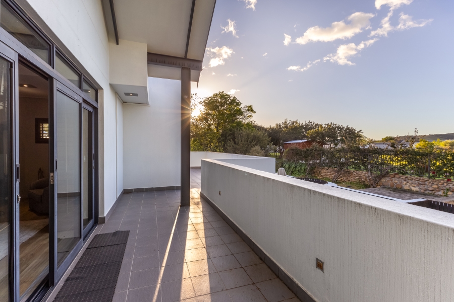 6 Bedroom Property for Sale in Mostertsdrift Western Cape